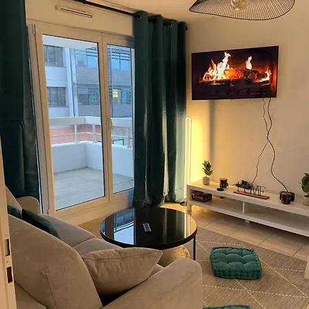 Appartement Haut Standing F2 Rivetoile Strasbourg Centre Parking Gratuit Terrasse Exterior foto